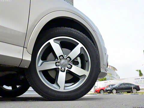 2012�� 40 TFSI quattro �˶���