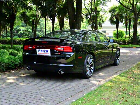 2012�� 6.4L SRT8