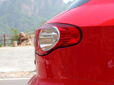 2011�� 1.5L �ֶ�������