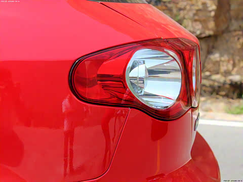 2011�� 1.5L �ֶ�������