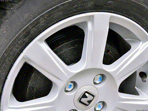 2011�� 1.3L �ֶ���Ӣ��