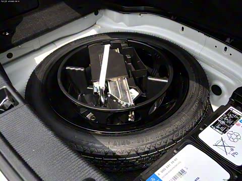 2012�� AMG C 63 Coupe ������