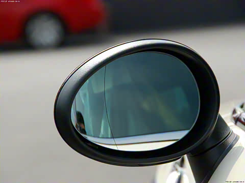 2011�� 1.6L COOPER Hampton