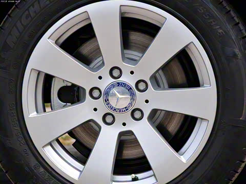 2011�� C 180K ������